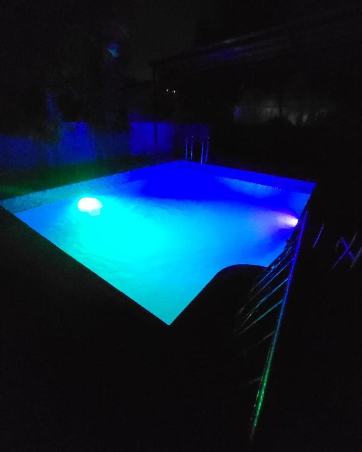 The Perfect Stays- Lal Mahal Villa With Disco Pool Lonavala Buitenkant foto